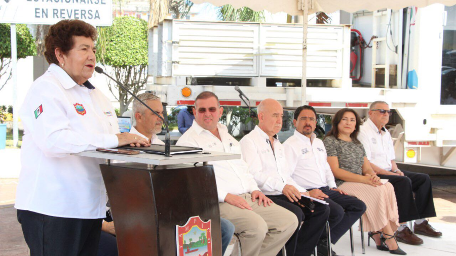 Inaugura alcaldesa proyecto de “Econtainer” en la API Tampico