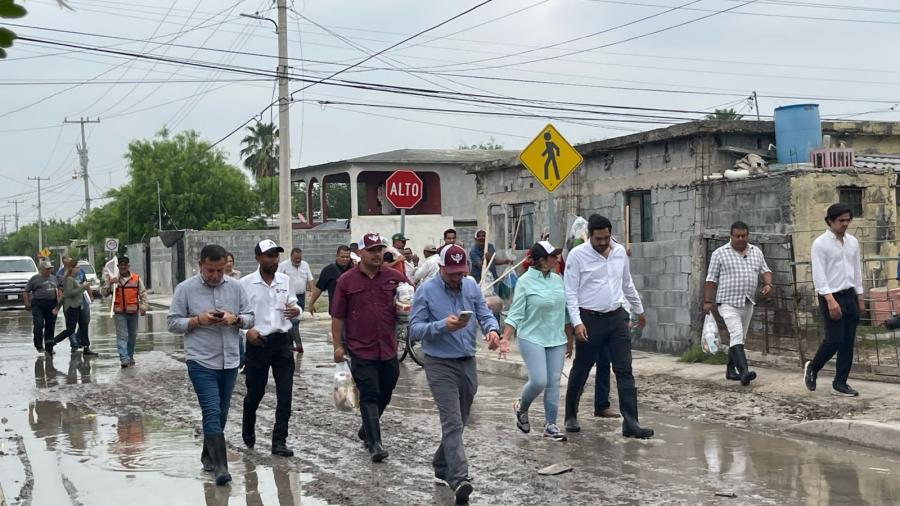 Alcalde Peña Ortiz Visita Colonias Afectadas por Tormenta