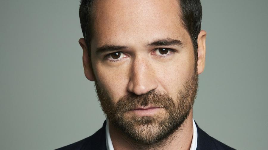 Manuel García-Rulfo protagonizará la serie "The Lincoln Lawyer"