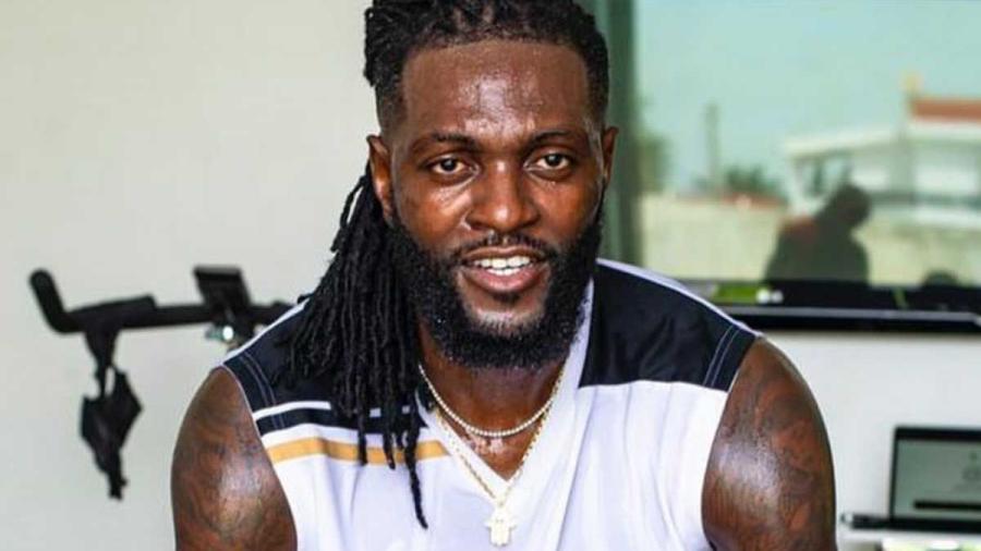 Emmanuel Adebayor niega donación por pandemia