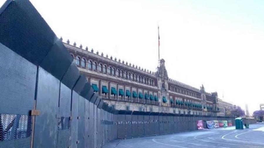 Palacio Nacional e inmuebles de la CDMX quedan blindados previo a las manifestaciones del 8 de marzo 