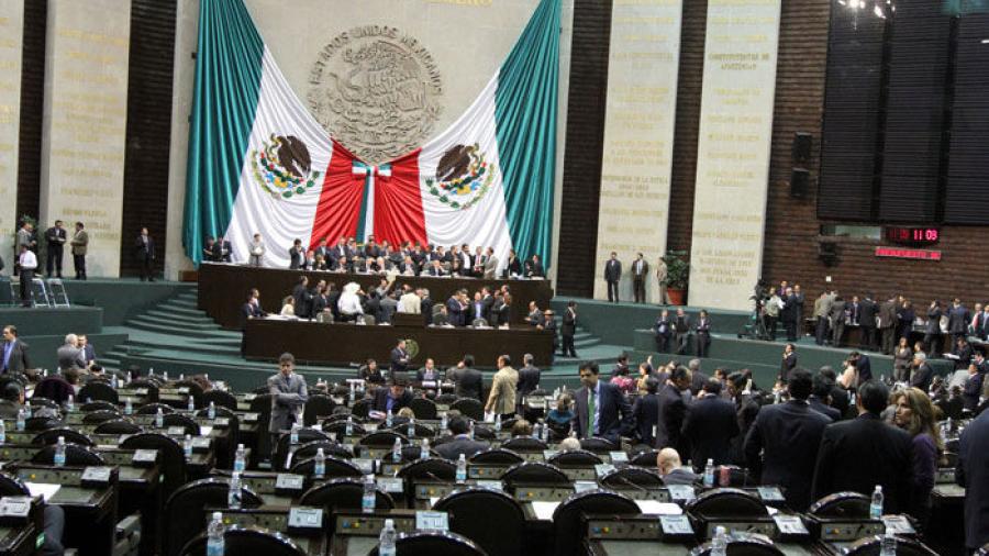 C&aacute;mara de Diputados recibe iniciativa &ldquo;gobierno sin privilegios&rdquo;
