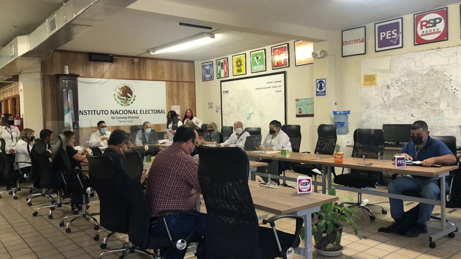 Jornada electoral con contratiempos pero sin violencia: INE