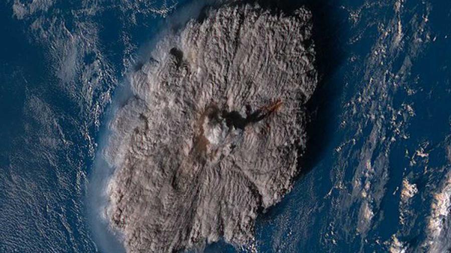 Tonga confirma su primera muerte tras potente erupción volcánica