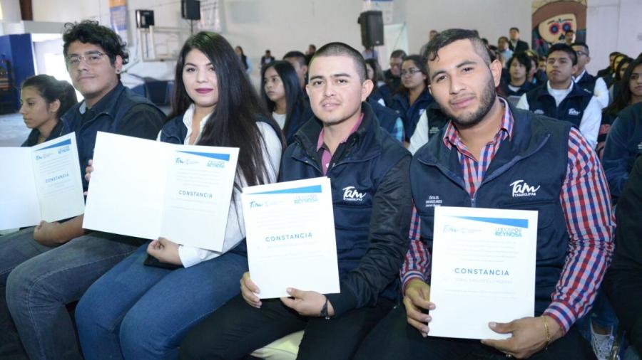 Integran a jóvenes en círculos universitarios por los derechos humanos