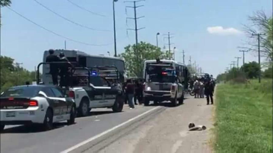 Choca autobús que trasportaba reos 