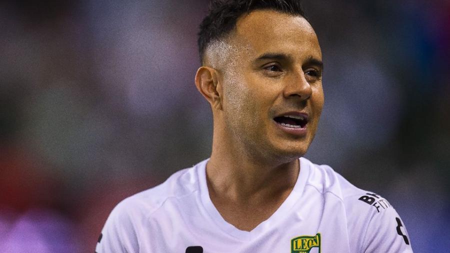 ¡Ejemplo del deporte! Chapo Montes evita expulsión que beneficiaba al León