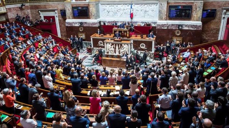 Francia multará el acoso sexual en las calles