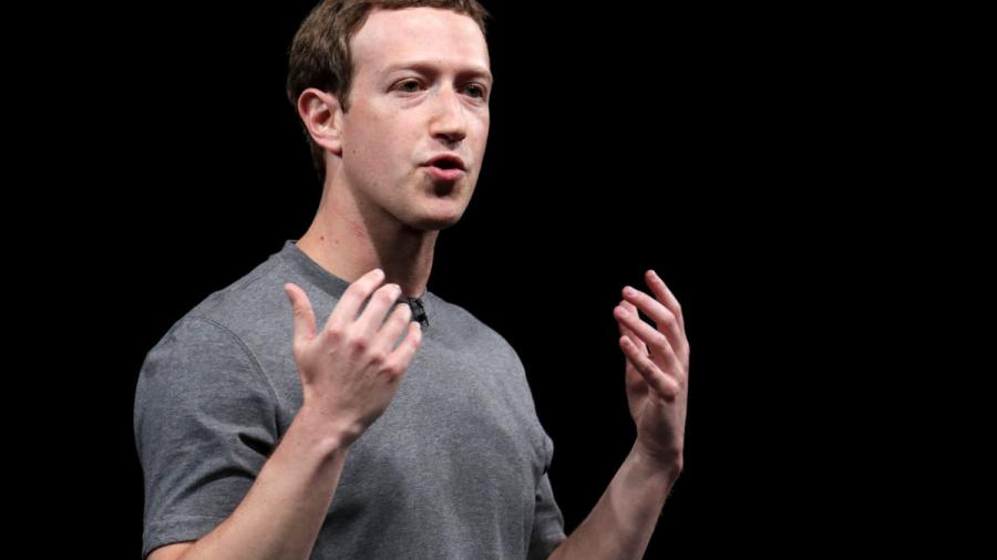 Piden a Zuckerberg testificar por divulgación de datos