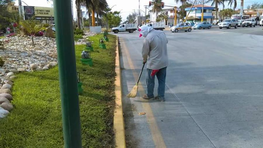 Realizan acciones de limpieza en colonia Unidad Nacional