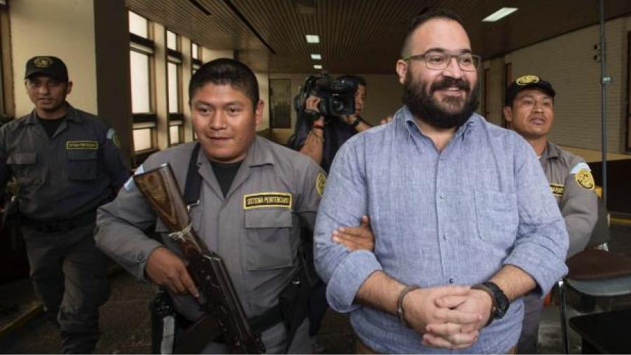 Inicia operativo para trasladar a Javier Duarte