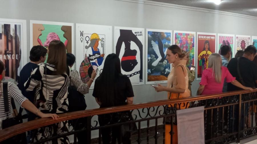 Inauguran exposición “Viajando con Ben” en el Teatro de la Reforma