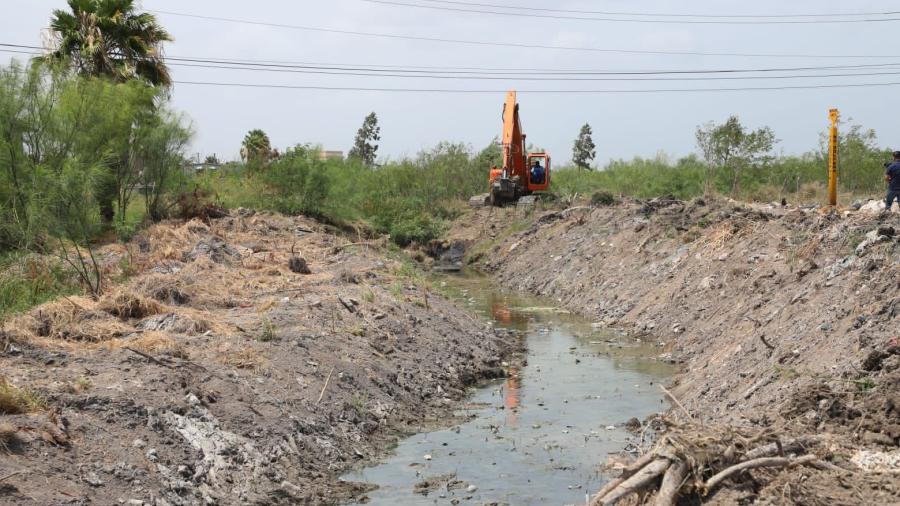 Desazolva drenes Municipio de Reynosa por temporada de huracanes