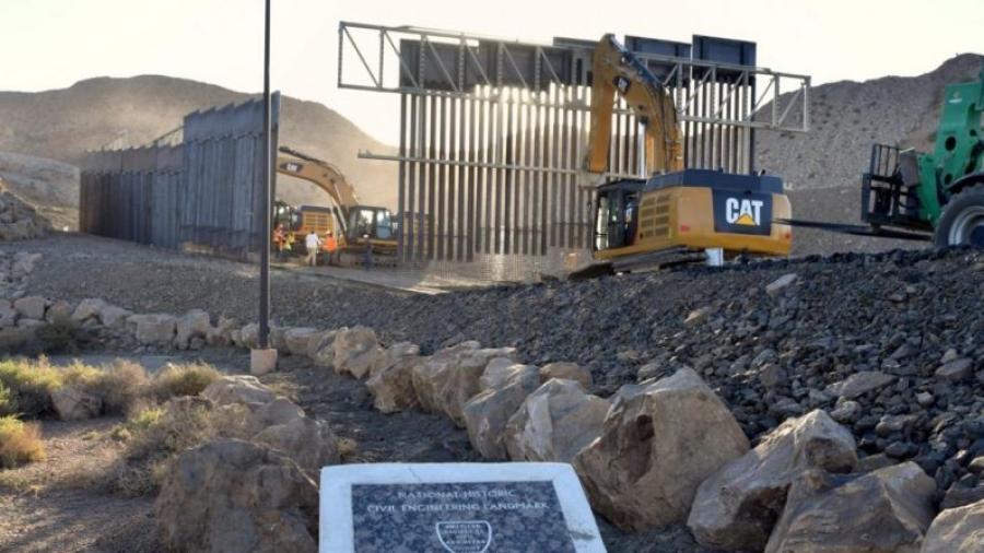 Detienen construcción de muro en Texas por daño al santuario de la mariposa Monarca