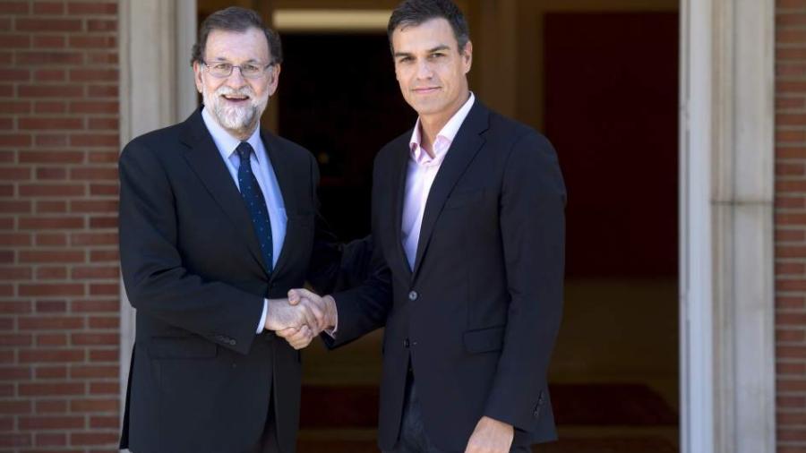 El Gobierno y el PSOE pactan elecciones en Cataluña para enero