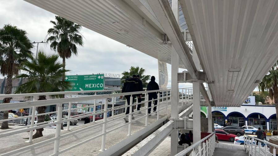 Por obras, peatones deben usar puente para cruzar a Hidalgo