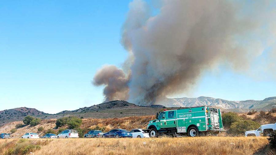 Incendio forestal arrasa con 600 hectáreas en el sur de California