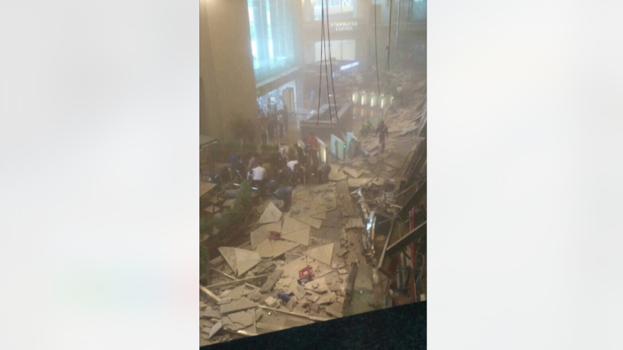 Colapso en Torre de bolsa de valores en Indonesia deja 72 heridos