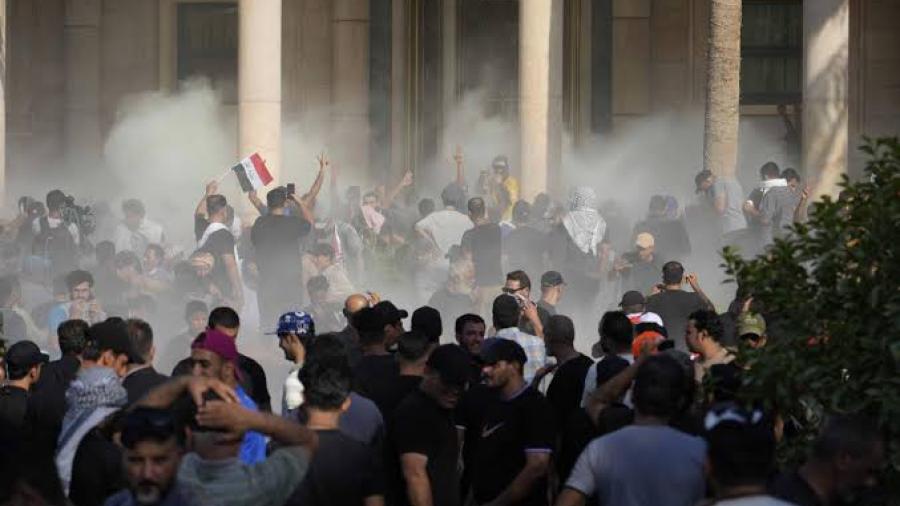  Enfrentamientos en Iraq tras renuncia de clérigo chií dejan 15 muertos