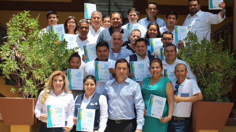 Capacitan a funcionarios de la Sebien