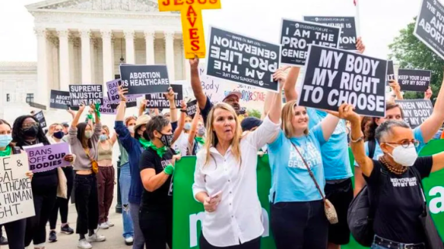 Clínicas de Texas reanudan abortos tras suspensión a la Ley antiaborto