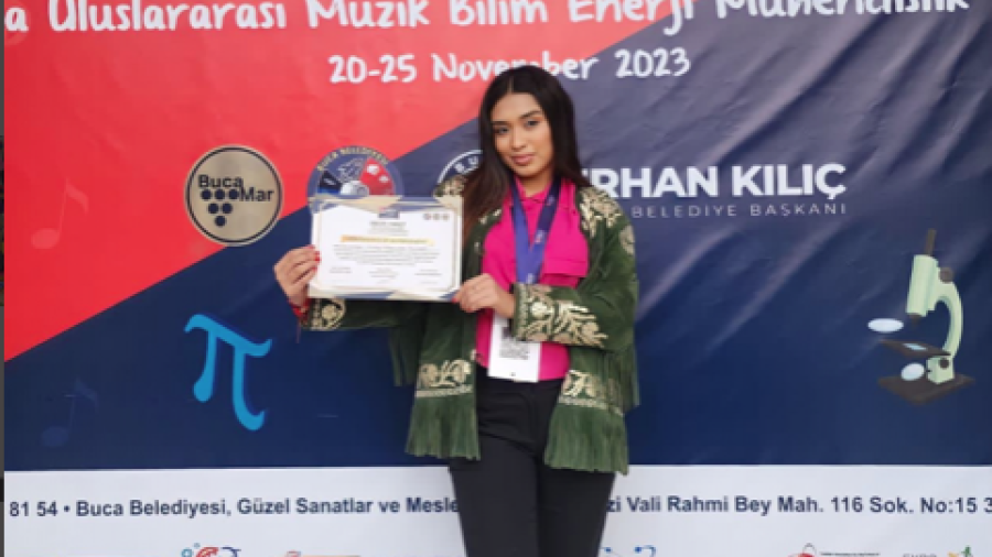 Tamaulipeca gana medalla de plata en Feria Internacional de Ciencias en Turquía