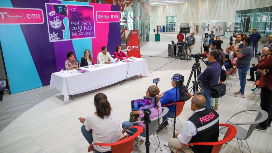 Presentó Carlos Peña Ortiz Festival internacional