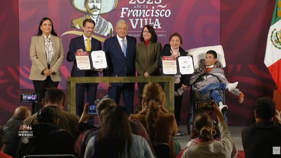 AMLO dona inmueble a Teletón para crear centro de inclusión para personas con discapacidad