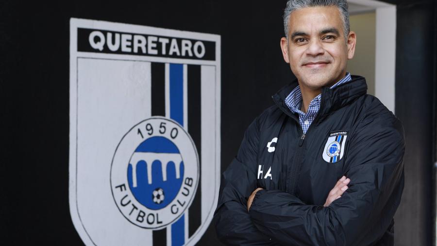  Héctor ''Pity'' Altamirano deja a los Gallos Blancos de Querétaro