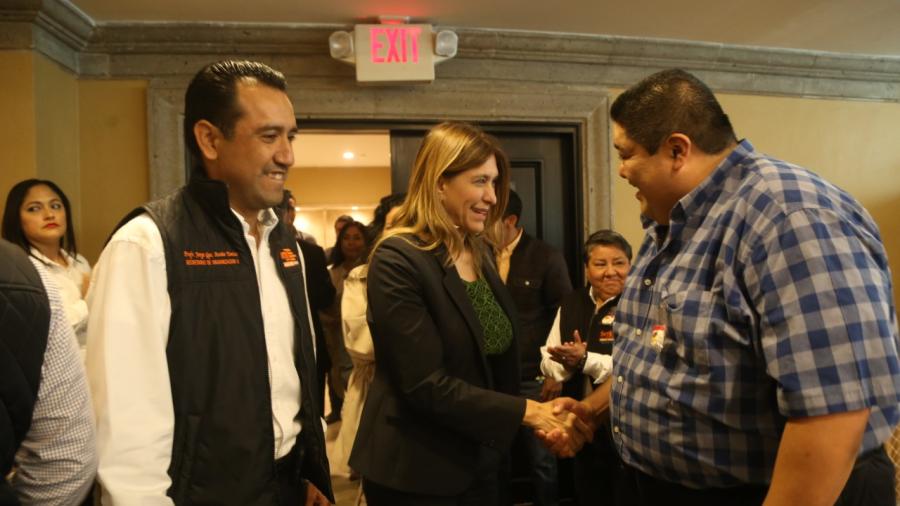 Trabajo de Maki Ortiz es reconocido por Magisterio