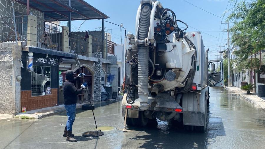 Desazolva COMAPA drenaje Sanitario en Reserva Territorial Campestre