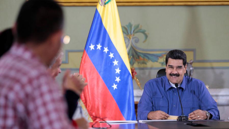 Maduro aumenta 50% el salario en Venezuela