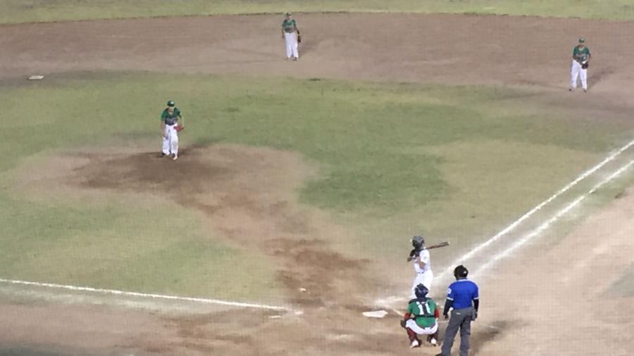 México vuelve a dejar ir la victoria en Latinoamericano de Béisbol