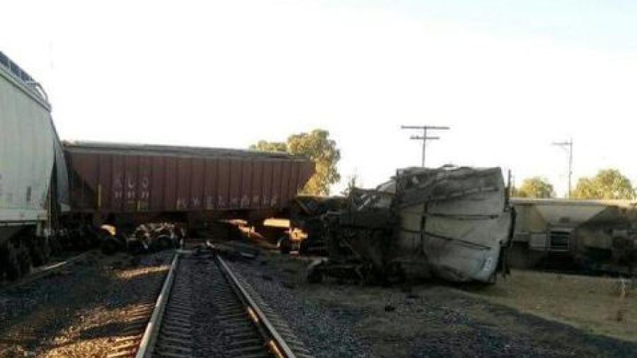 Chocan trenes frente a frente 