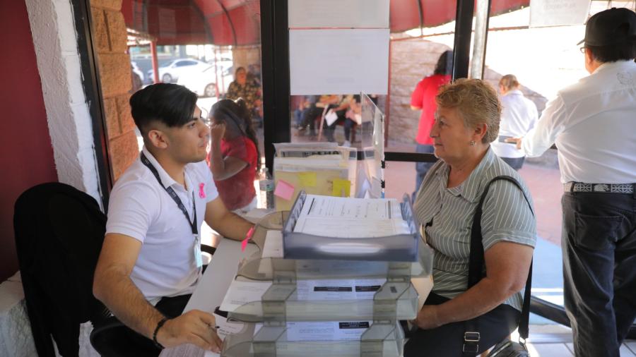 Gobierno Municipal invita a realizar su cita para pasaportes en números de telefonos oficiales
