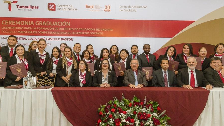 Egresan nuevos licenciados y másteres del Centro de Actualización del Magisterio en Tamaulipas