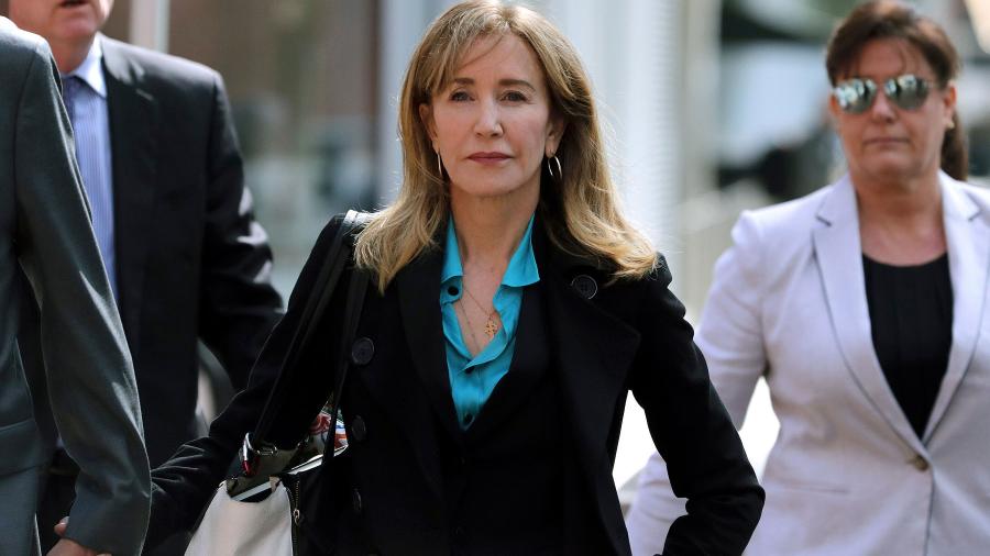 Felicty Huffman podría enfrentar un mes de cárcel