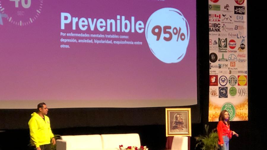 Brinda Arturo Sifuentes charla dentro del Congreso IUVE 2022