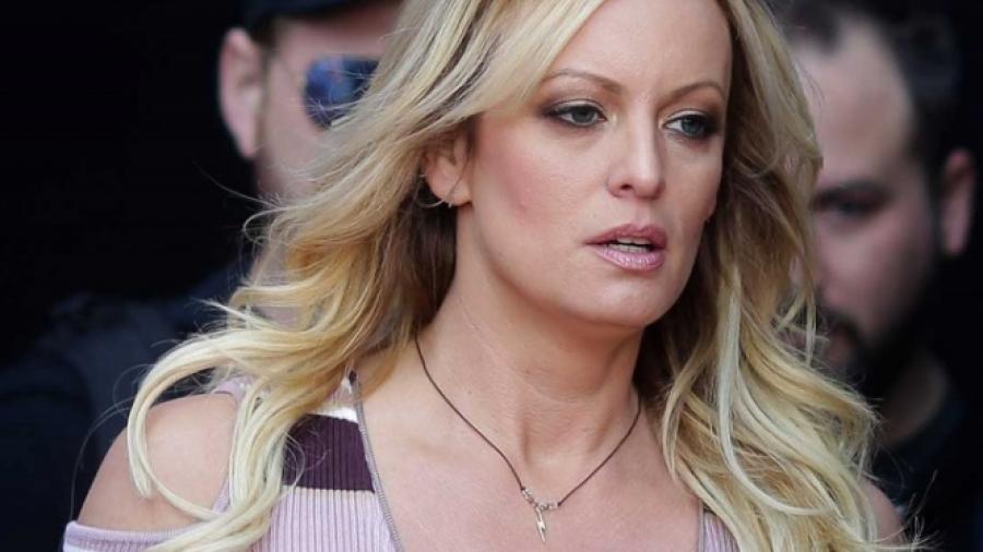 Buscan que actriz porno pague honorarios a abogados de Trump