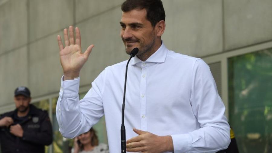 Iker Casillas va por la presidencia de la federación Española