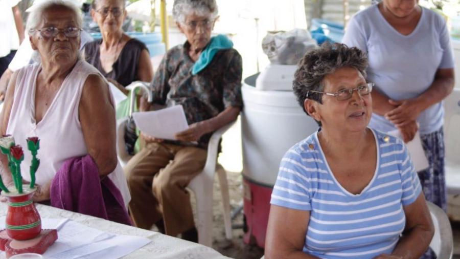 Ofrece Sistema DIF Madero atención y servicios a los abuelitos 