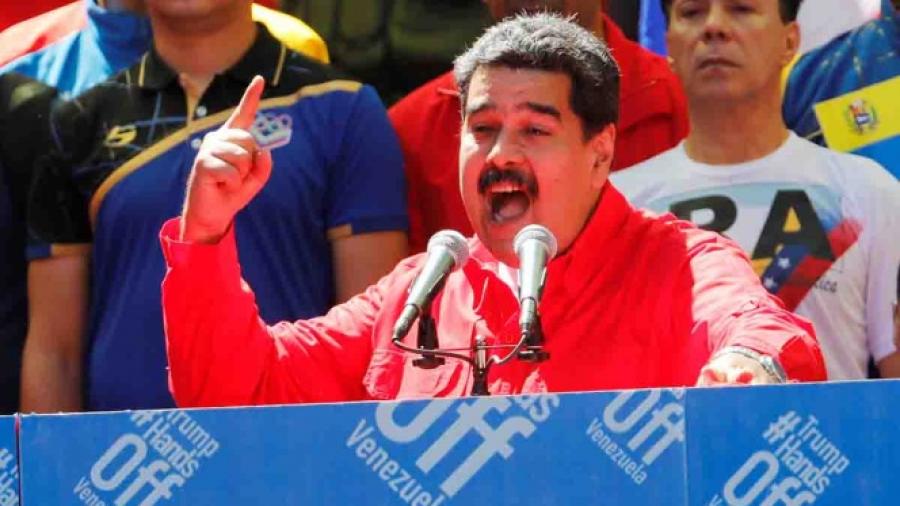 Nicolás Maduro retiene a periodistas tras entrevista