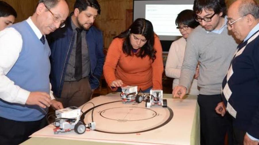 Invitan a maestros a Taller de robótica educativa