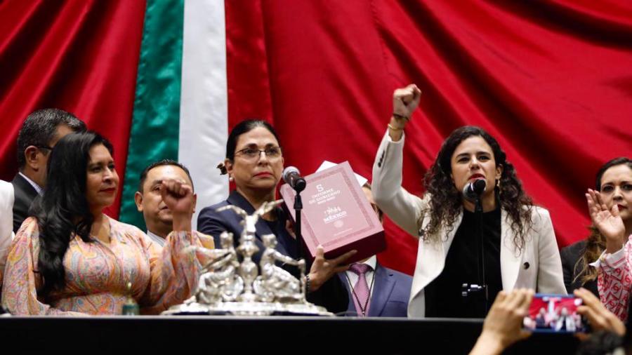 Entregó Luisa María Alcalde 5o Informe de Gobierno de AMLO 