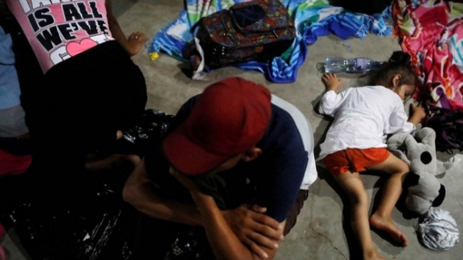 SRE informa sobre trámites para migrantes en caravana