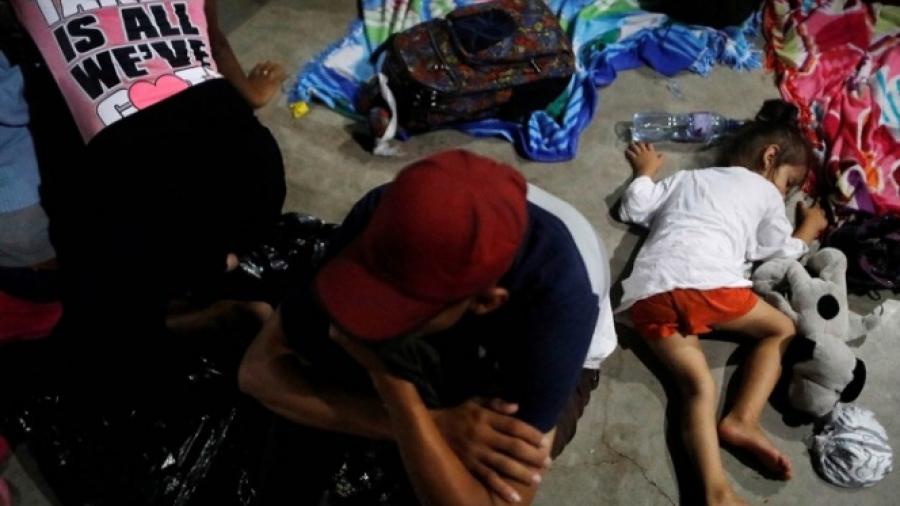 SRE informa sobre tr&aacute;mites para migrantes en caravana