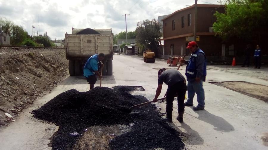Intensifica Municipio reparación de pavimento