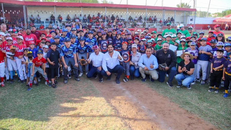 Celebraron Municipio y DIF-Reynosa Clínica y Torneo de Besibol Infantil