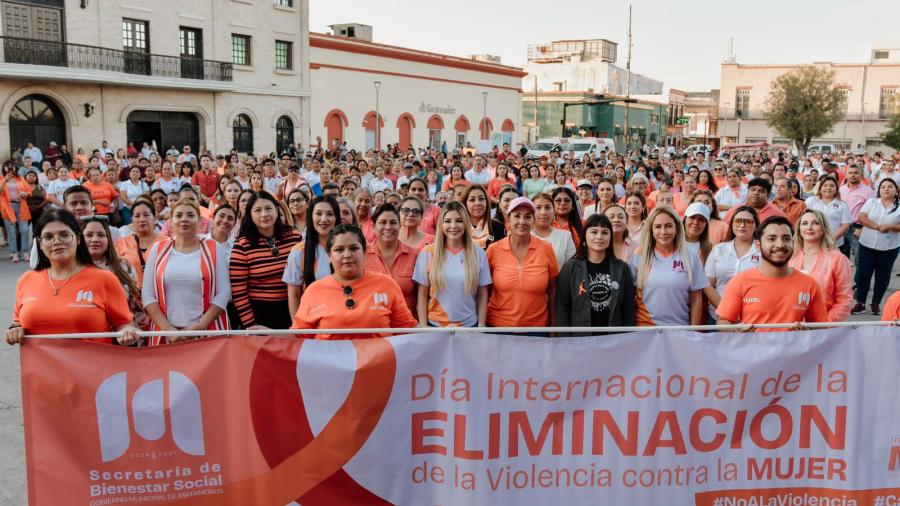 DIF realiza marcha “Caminando” Juntos’ contra violencia de género