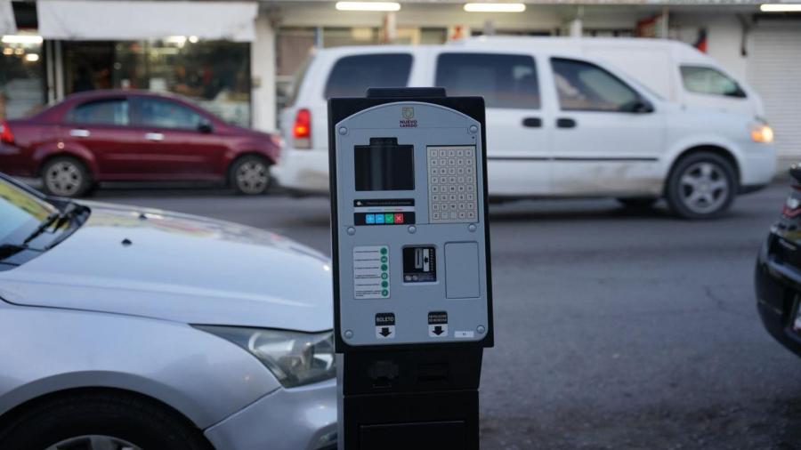 Nuevo Laredo moderniza su sistema de estacionamiento con nuevos parquimetros inteligentes